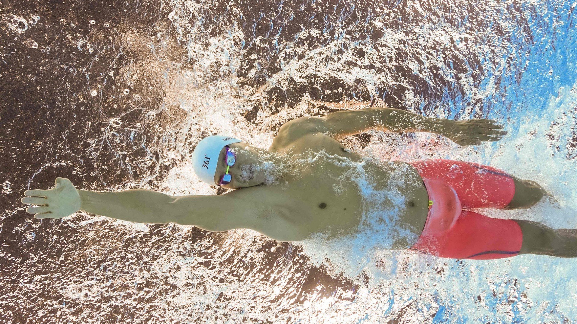 开云体育官网-奥纳纳一夫当关，比利时门神用双手为黄金一代续写终章