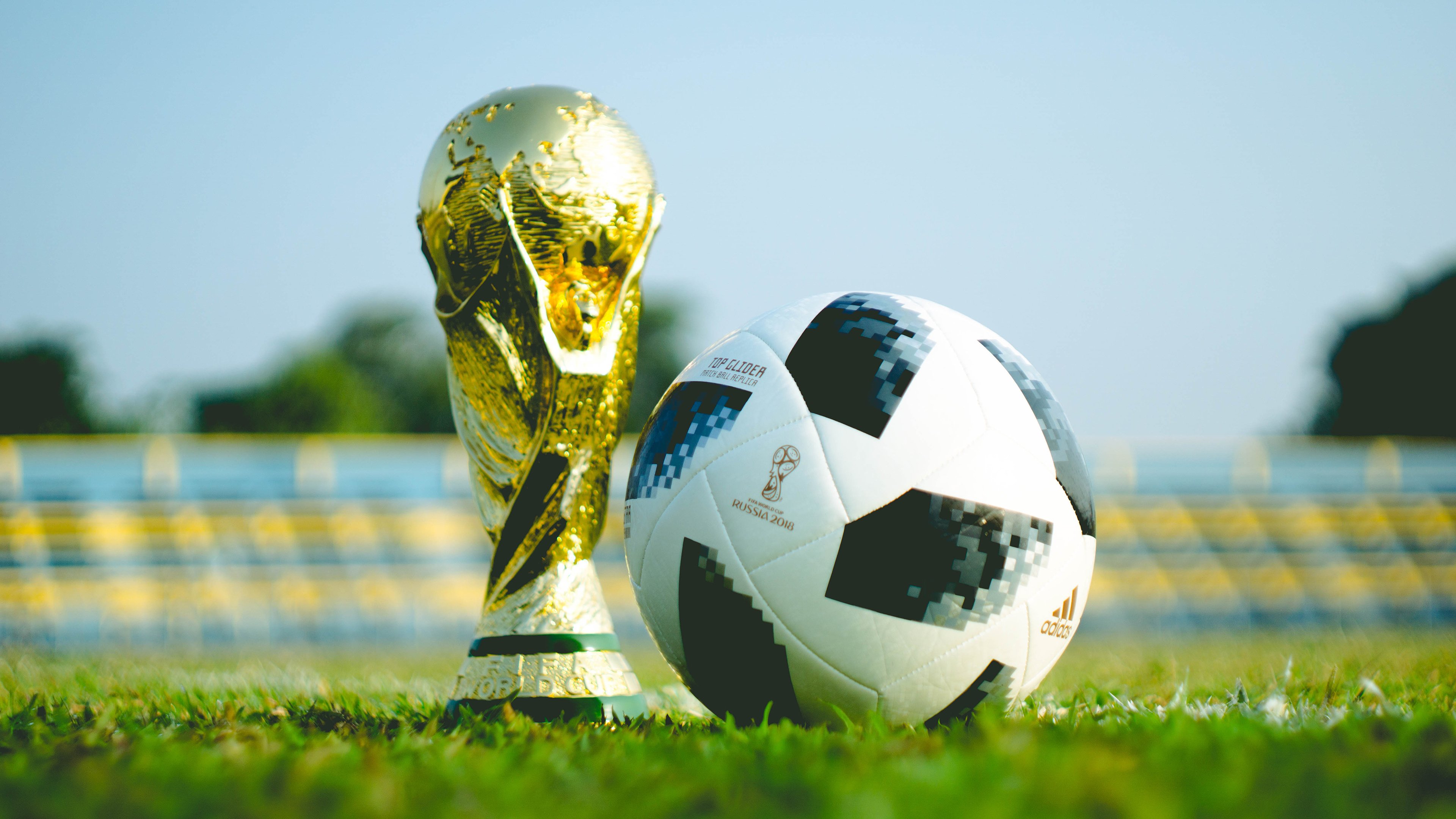 世界杯2026-摩洛哥铁蹄踏碎暗夜，2026世界杯复仇之战，萨卡率队横扫罗马尼亚